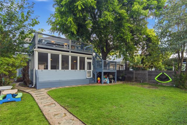 906 Willow ST, Austin, TX 78702