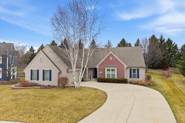 446 W Bridge COURT, Grafton, WI 53024