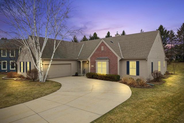 446 W Bridge COURT, Grafton, WI 53024