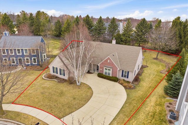 446 W Bridge COURT, Grafton, WI 53024