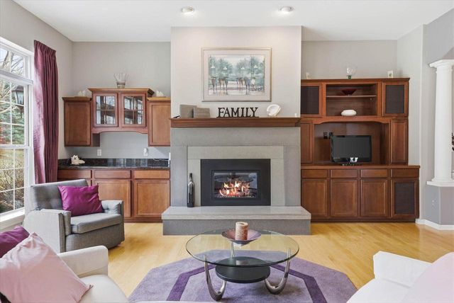 446 W Bridge COURT, Grafton, WI 53024