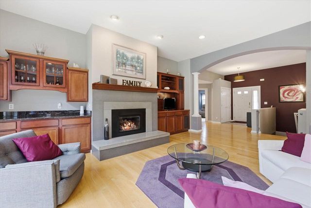 446 W Bridge COURT, Grafton, WI 53024