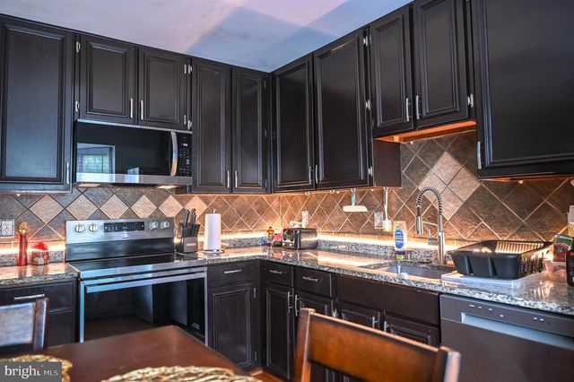 10324 BROOM LN, Lanham, MD 20706