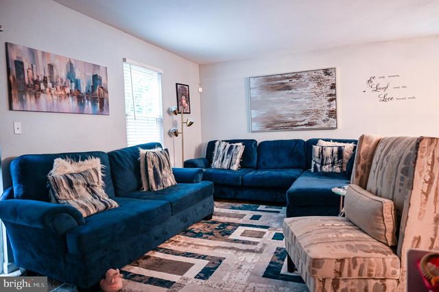 10324 BROOM LN, Lanham, MD 20706