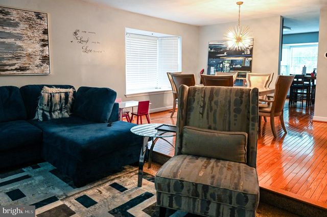 10324 BROOM LN, Lanham, MD 20706