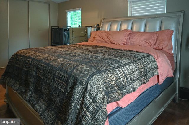 10324 BROOM LN, Lanham, MD 20706
