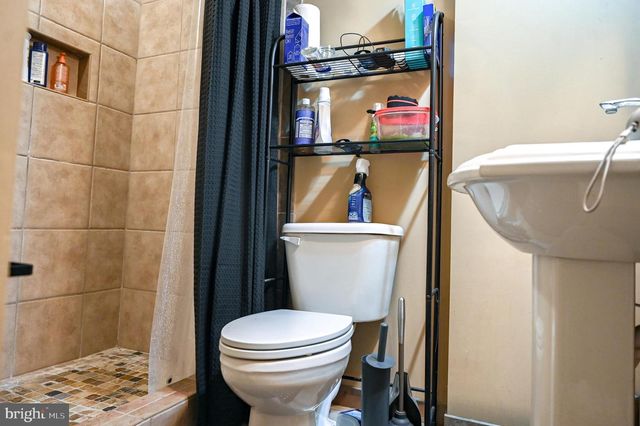 10324 BROOM LN, Lanham, MD 20706