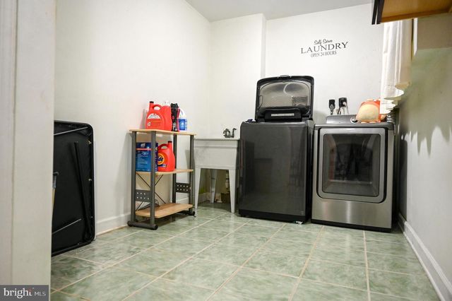 10324 BROOM LN, Lanham, MD 20706