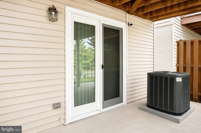 10324 BROOM LN, Lanham, MD 20706