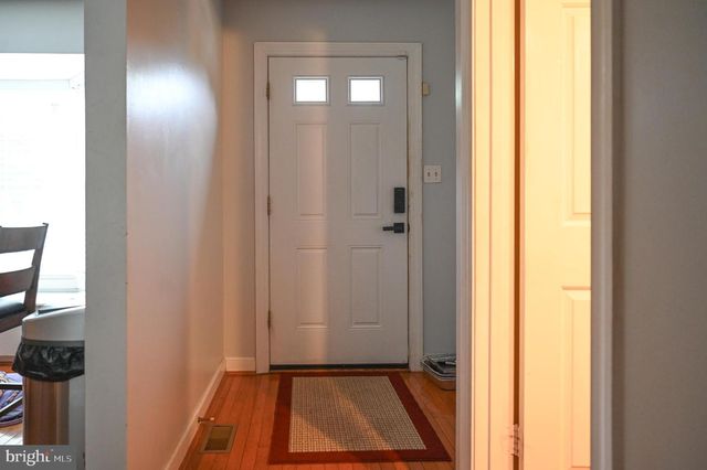 10324 BROOM LN, Lanham, MD 20706