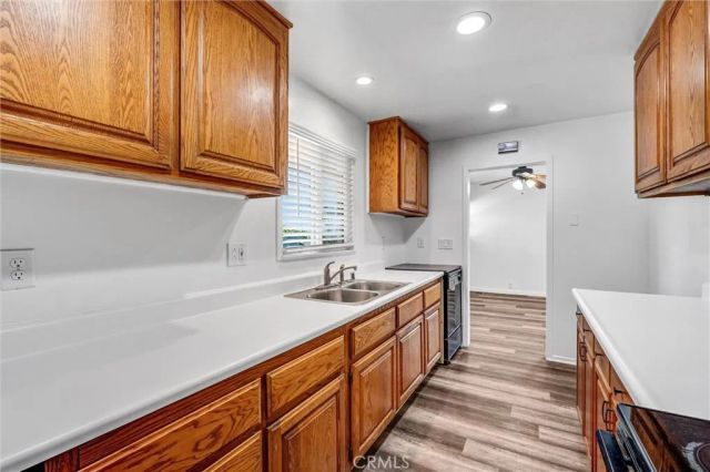 9246 Rowell Ave., Chatsworth, CA 91311