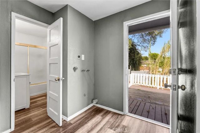 9246 Rowell Ave., Chatsworth, CA 91311