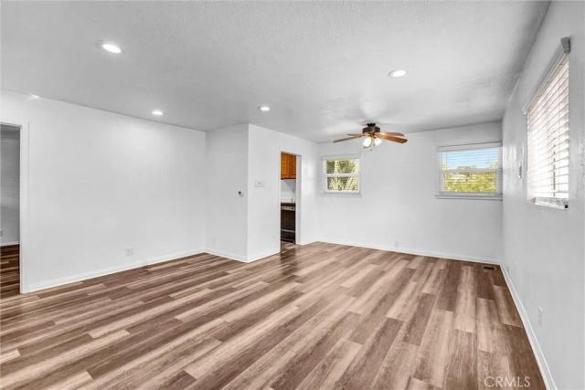9246 Rowell Ave., Chatsworth, CA 91311