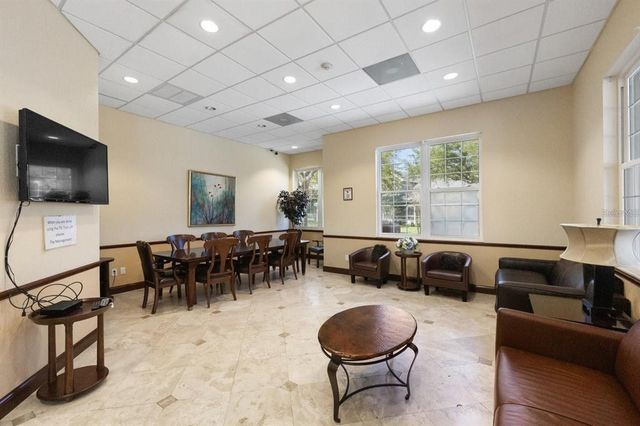 3673 KINGS ROAD 102, Palm Harbor, FL 34685