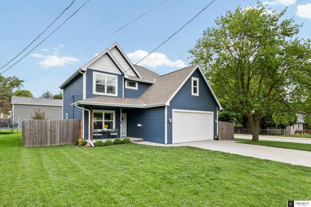 2702 S 46th Street, Omaha, NE 68106