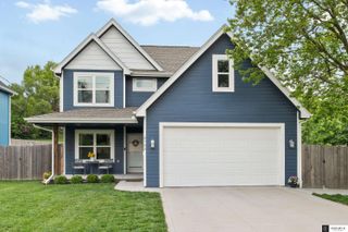 2702 S 46th Street, Omaha, NE 68106