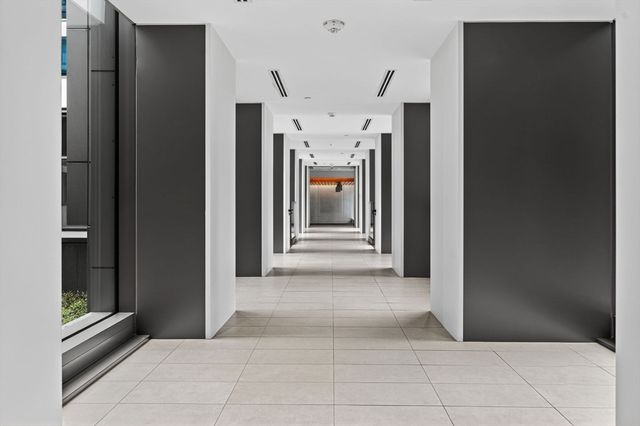 133 Seaport Blvd U1017, Boston, MA 02210