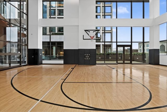 133 Seaport Blvd U1017, Boston, MA 02210