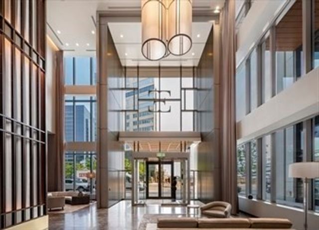 133 Seaport Blvd U1017, Boston, MA 02210