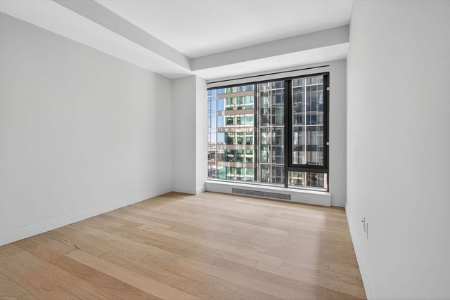 133 Seaport Blvd U1017, Boston, MA 02210