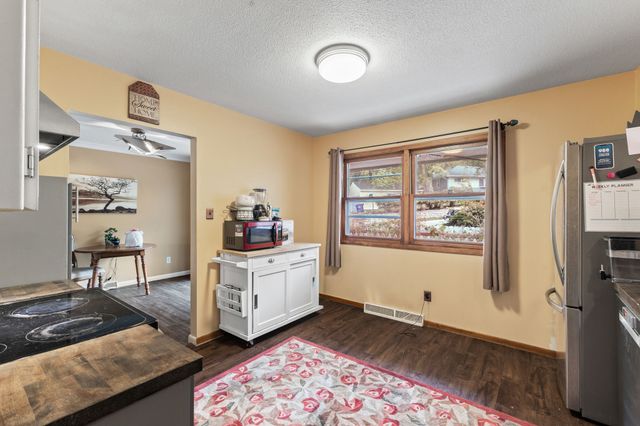 117 SW 58th Drive, Des Moines, IA 50312