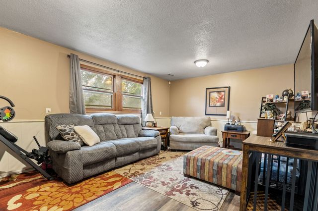 117 SW 58th Drive, Des Moines, IA 50312