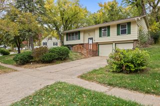 117 SW 58th Drive, Des Moines, IA 50312