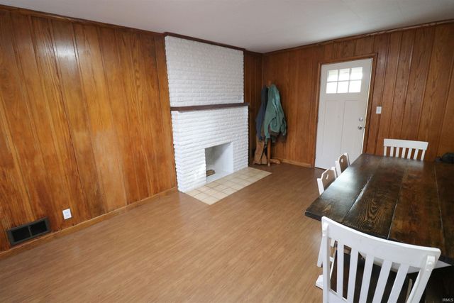 8264 E Schnellville Road, Birdseye, IN 47513