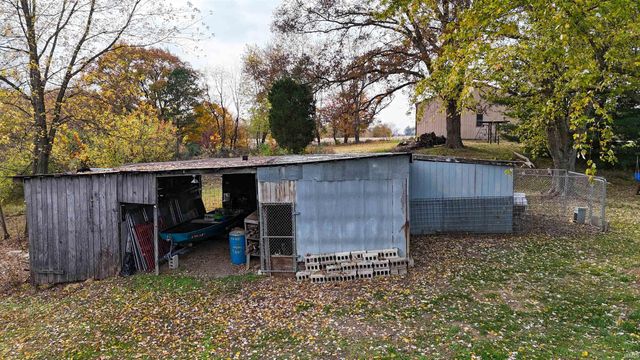 8264 E Schnellville Road, Birdseye, IN 47513