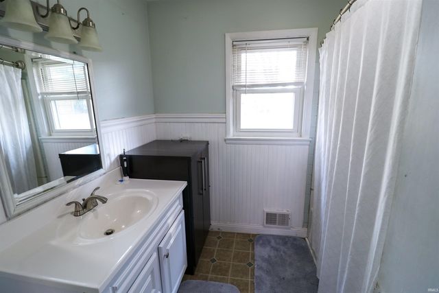 8264 E Schnellville Road, Birdseye, IN 47513