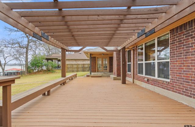 22766 Diamond Bay Drive, Frankston, TX 75763