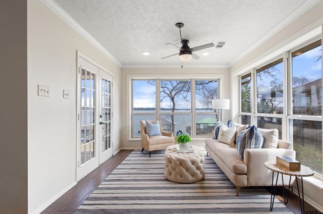 22766 Diamond Bay Drive, Frankston, TX 75763