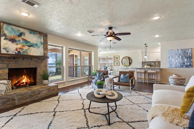 22766 Diamond Bay Drive, Frankston, TX 75763