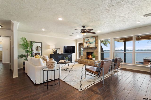 22766 Diamond Bay Drive, Frankston, TX 75763