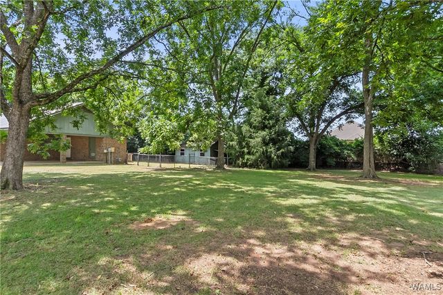 106 Park Manor, Moundville, AL 35474