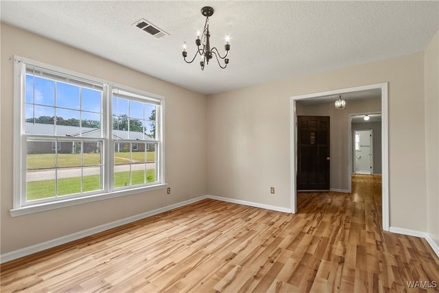 106 Park Manor, Moundville, AL 35474