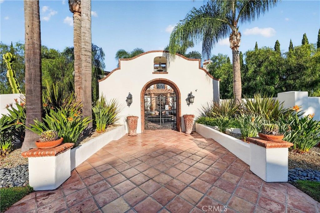 27641 Deputy, Laguna Hills, CA 92653 — photo 5