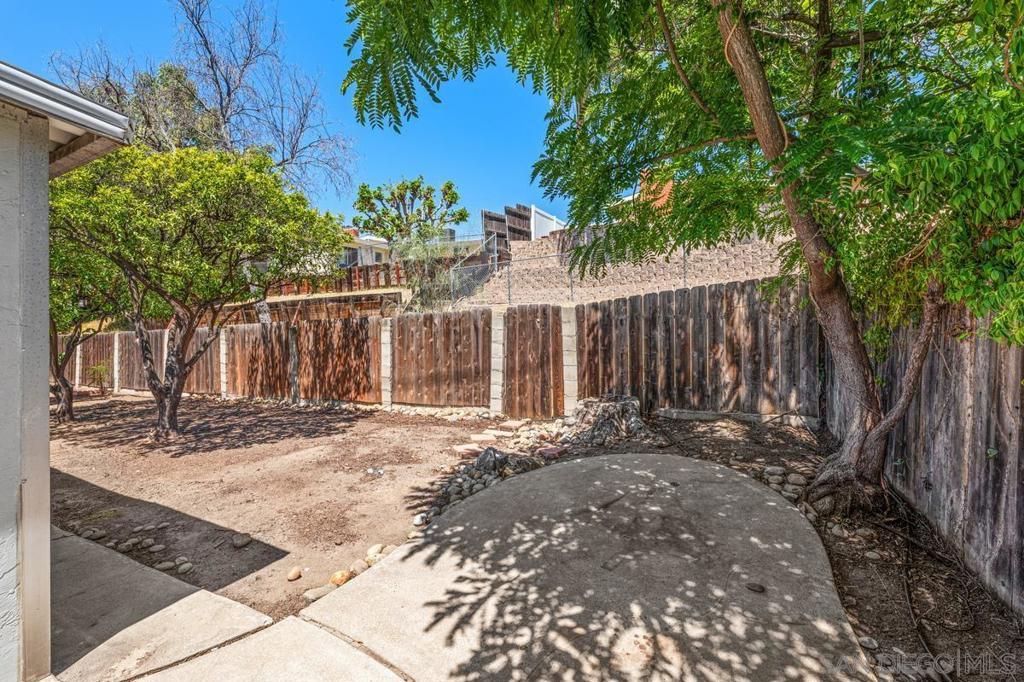 Image 22 of property listing at 5936 Lake Murray Blvd, La Mesa, CA 91942