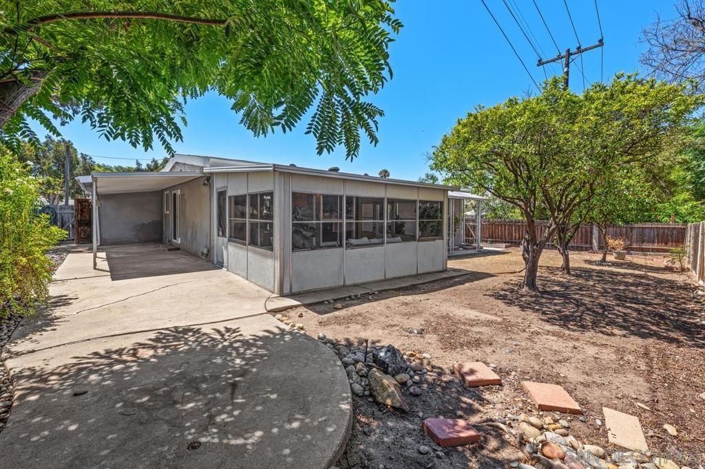 Image 23 of property listing at 5936 Lake Murray Blvd, La Mesa, CA 91942