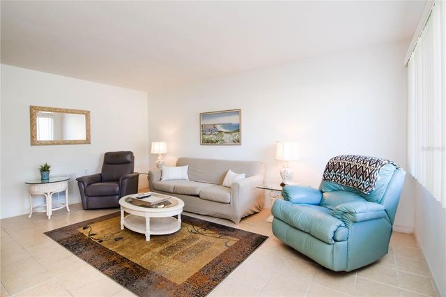 8325 112TH STREET 109, Seminole, FL 33772