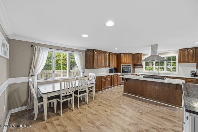 13 Mallory Way, Hamilton, NJ 08610