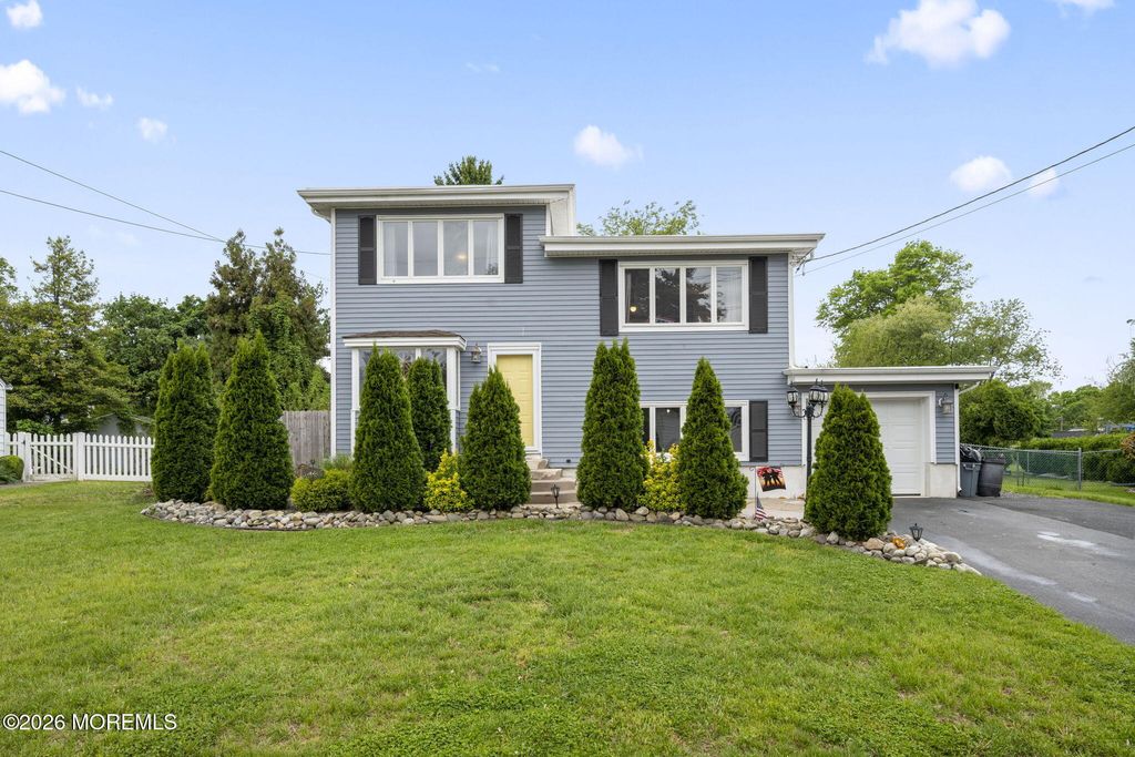 13 Mallory Way, Hamilton, NJ 08610