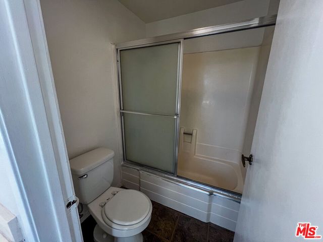 17900 Sherman Way 320, Reseda, CA 91335