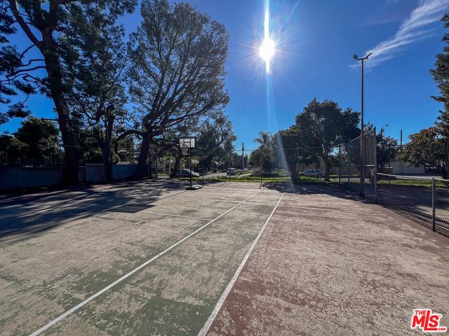 17900 Sherman Way 320, Reseda, CA 91335