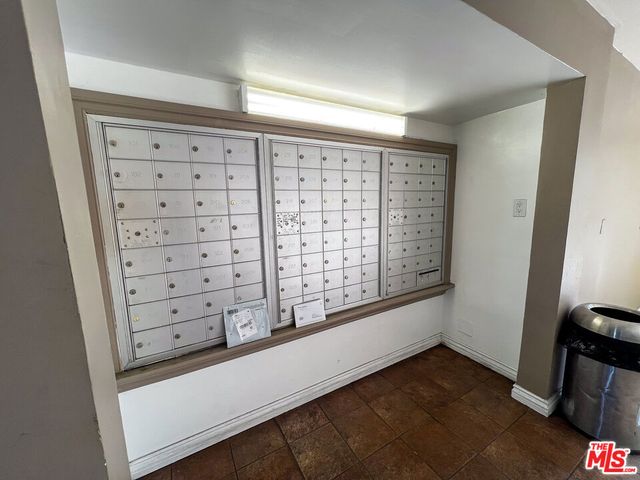 17900 Sherman Way 320, Reseda, CA 91335