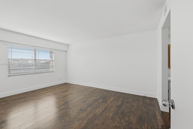 12950 SW 4th Ct 408H, Pembroke Pines, FL 33027