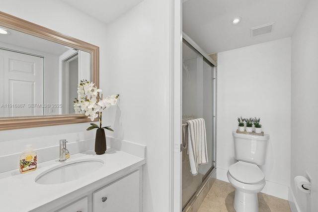 12950 SW 4th Ct 408H, Pembroke Pines, FL 33027