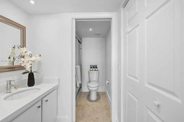 12950 SW 4th Ct 408H, Pembroke Pines, FL 33027