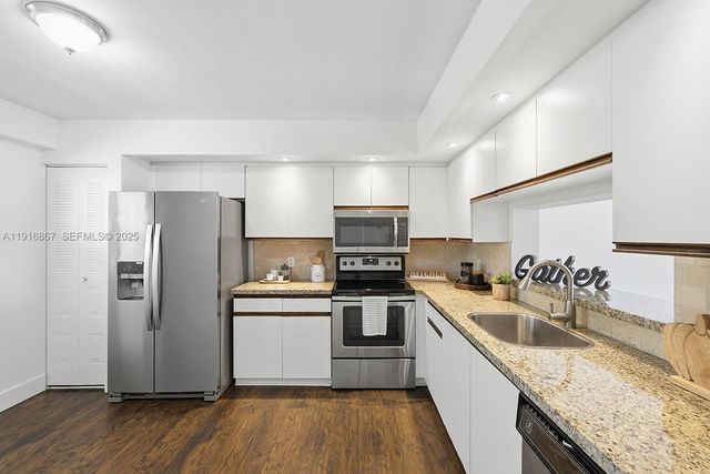 12950 SW 4th Ct 408H, Pembroke Pines, FL 33027