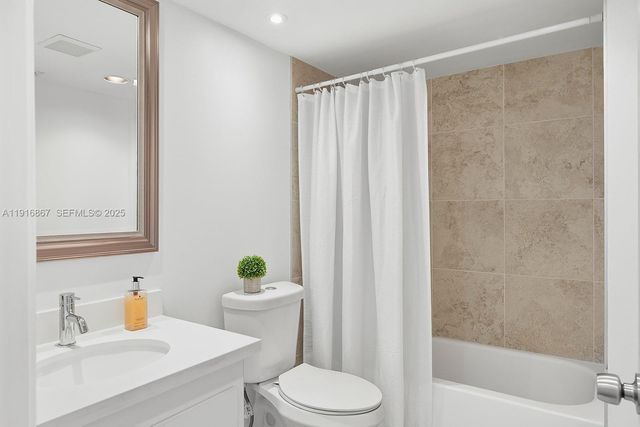 12950 SW 4th Ct 408H, Pembroke Pines, FL 33027